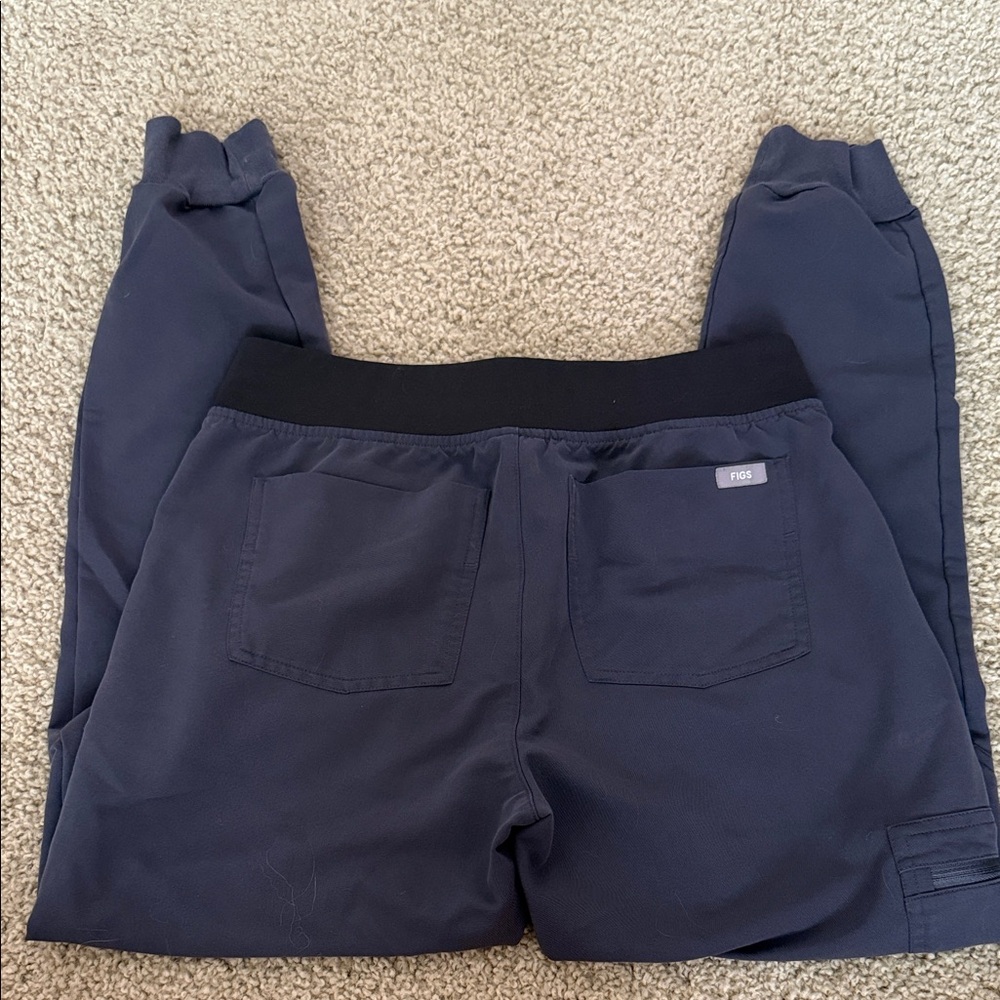 Figs | High Waisted Zamora Charcoal Jogger Scrub Pants - Picture 6 of 6